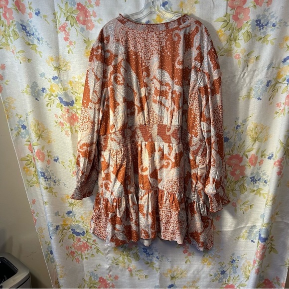 Boho Orange and White Patterned Dress
June + Vie brown Paisley Dress Size 3X - Picture 6 of 7